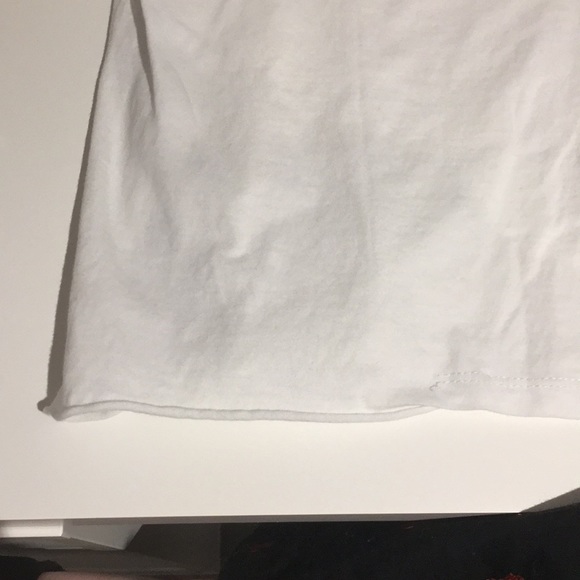 GUESS T-Shirt - Picture 3 of 3